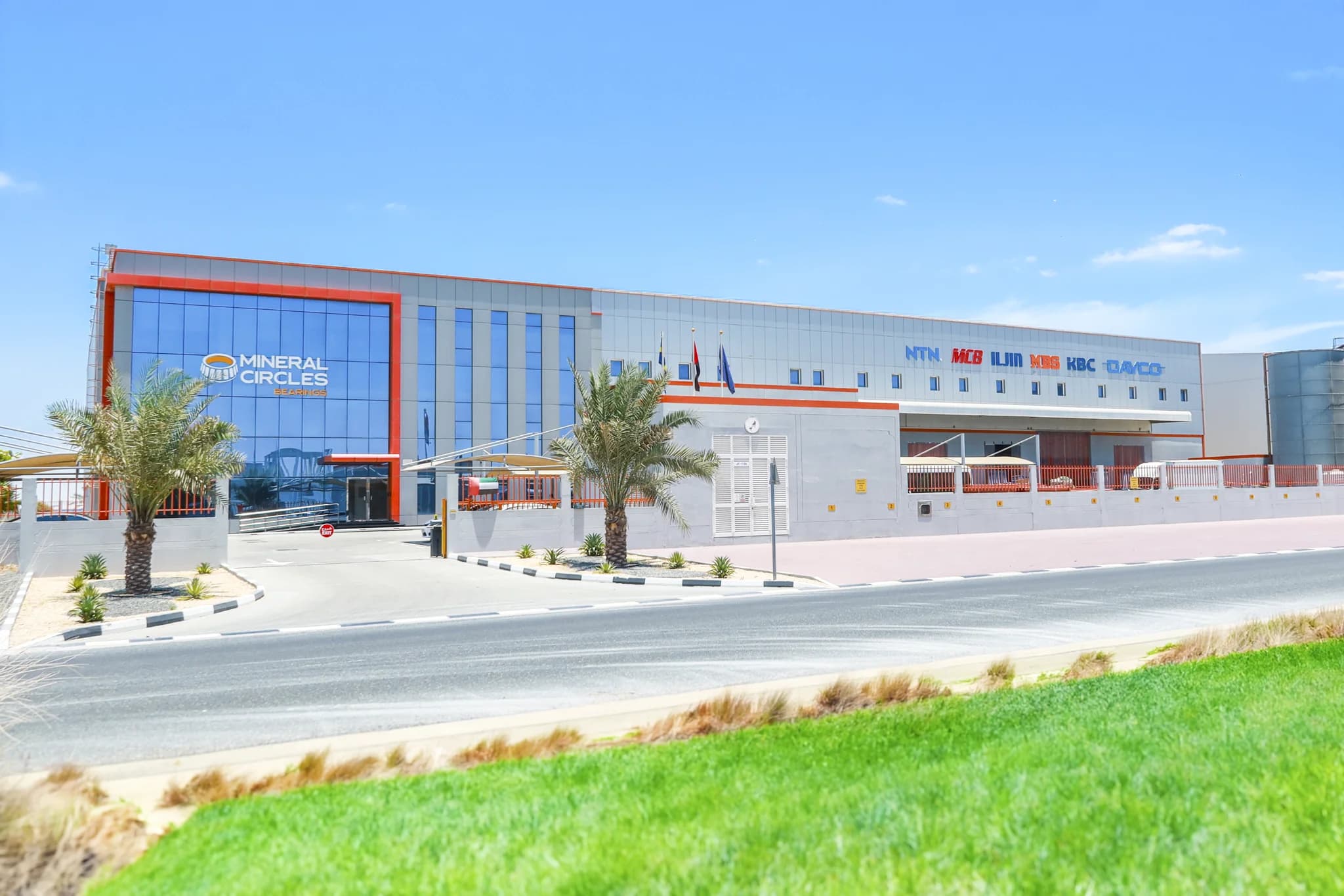 MCB warehouse / team